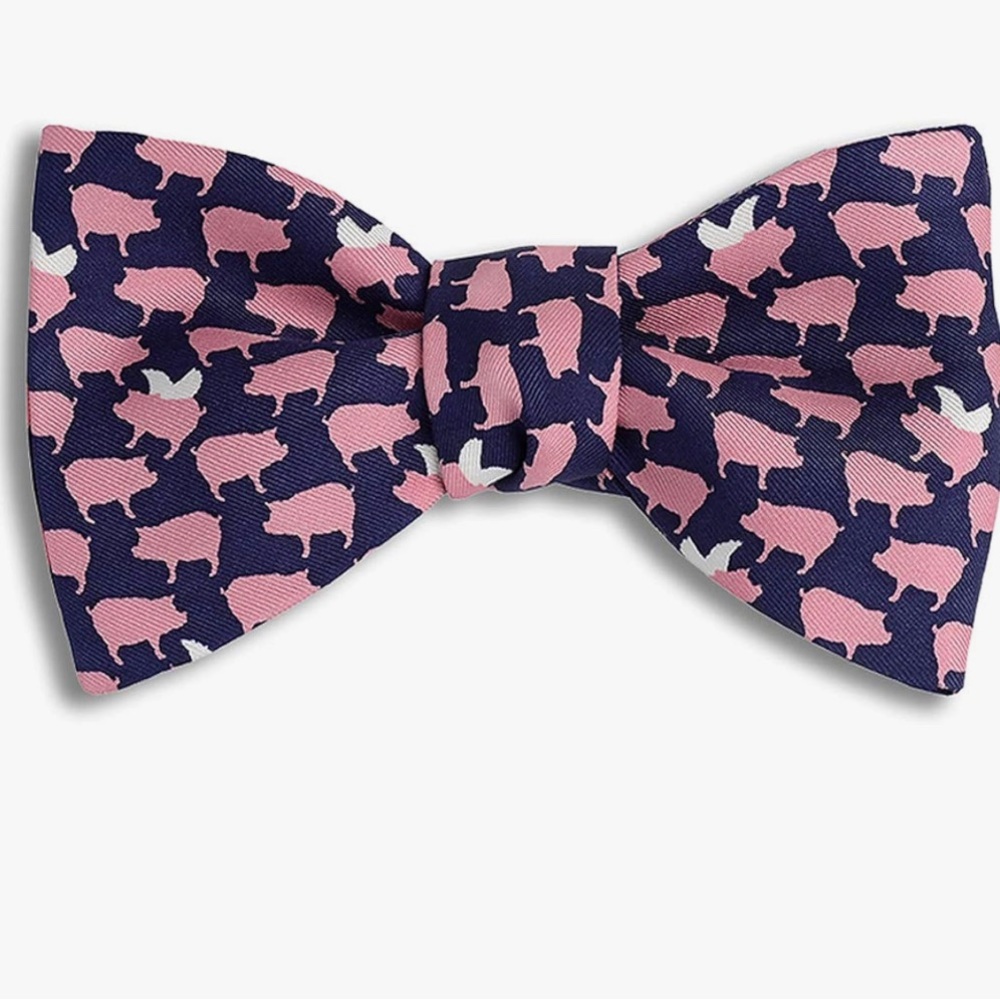 Josh Bach Pure Silk Novelty Pigs Fly Stylish Pink and Navy Bow Tie